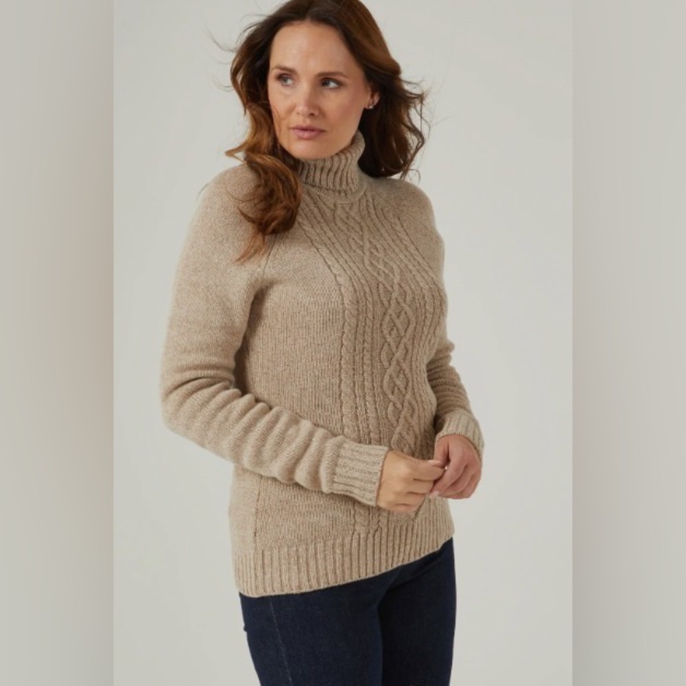 ALAN PAINE Cable Knit Turtleneck Sweater – Biscuit, UK 14 (US 10)